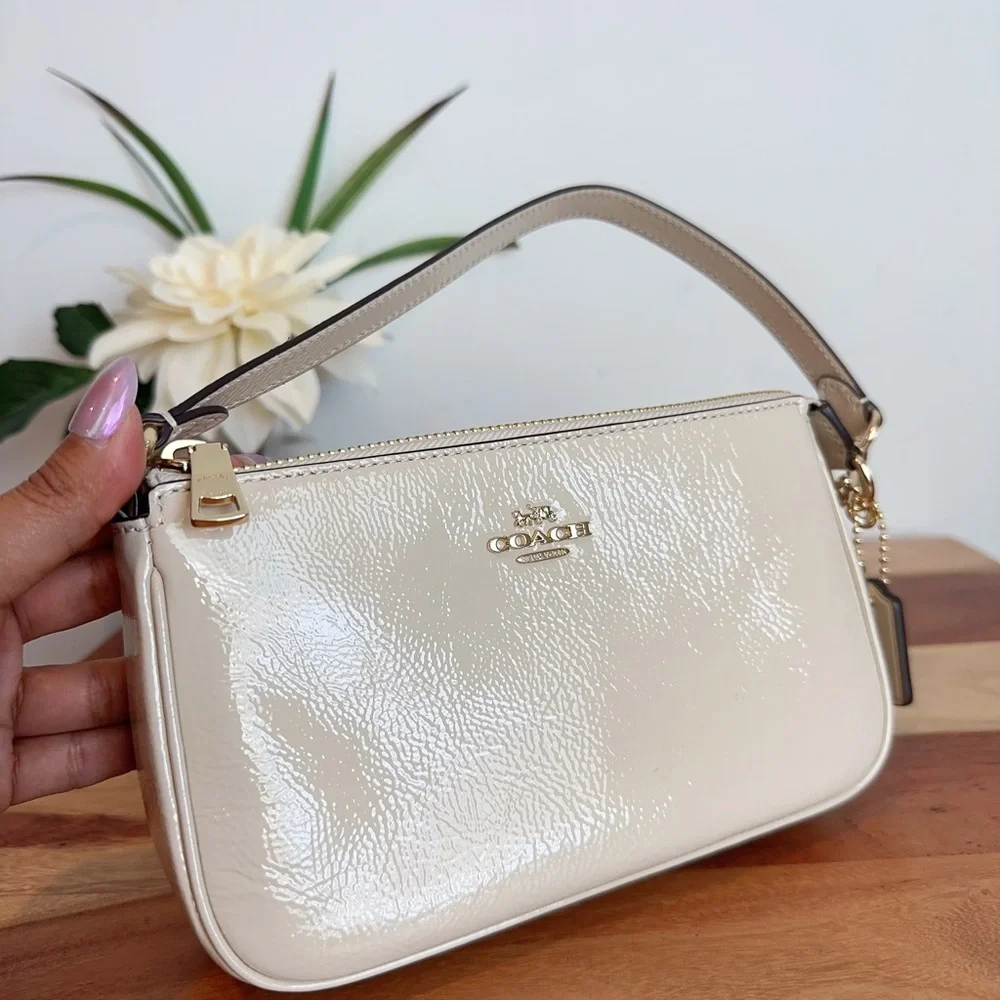 NWT Coach Leather‎ Nolita 19